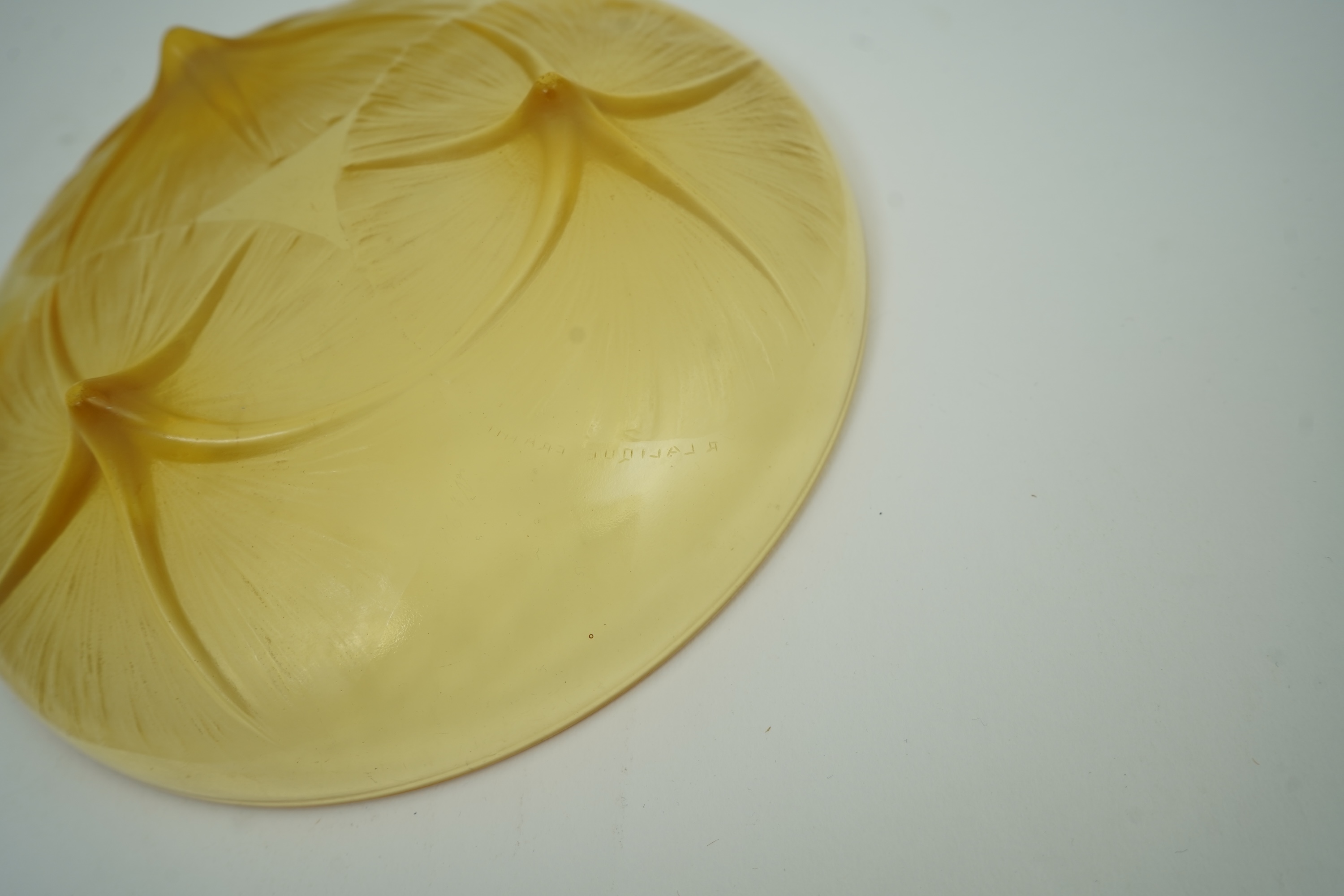 René Lalique: A 'Volubilis' amber glass footed dish